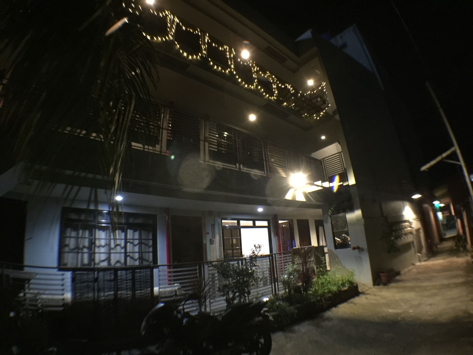 Starry Night Pension - Hostel Puerto Princesa Exterior photo